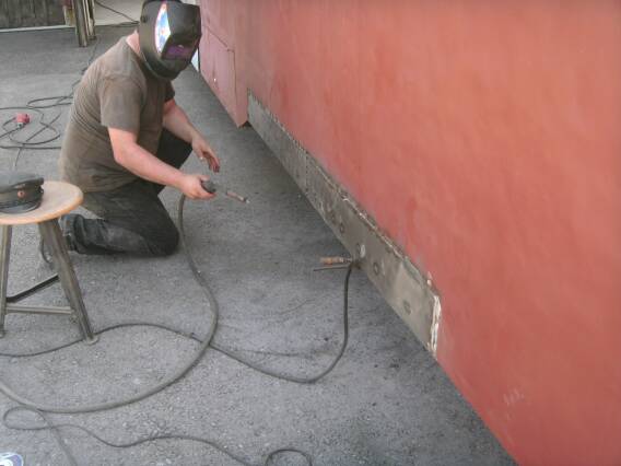 Ausbesserungen in der Karosserie (Gr&ouml;&szlig;e ca. 24 kb)