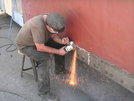 verschleifen der Schweissnaht (Gr&ouml;&szlig;e ca. 28 kb)