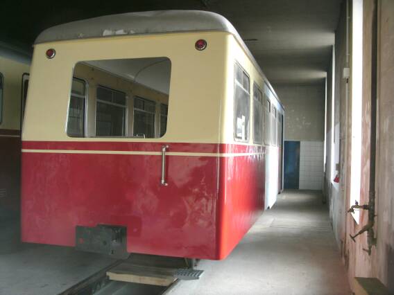 Die erste Lackschicht (Gr&ouml;&szlig;e ca. 24 kb)