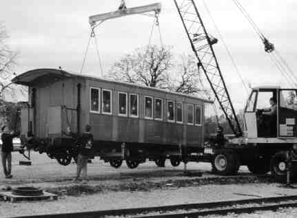 Wagen 7 beim Abladen (Gr&ouml;&szlig;e 14 Kb)