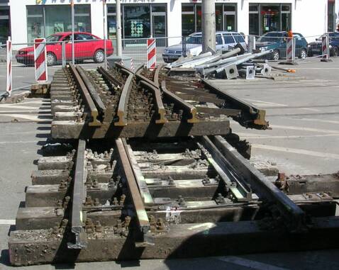 Die zweite Weiche in zwei teilen am 20.04.2008 (Gr&ouml;&szlig;e ca. 40 kb)